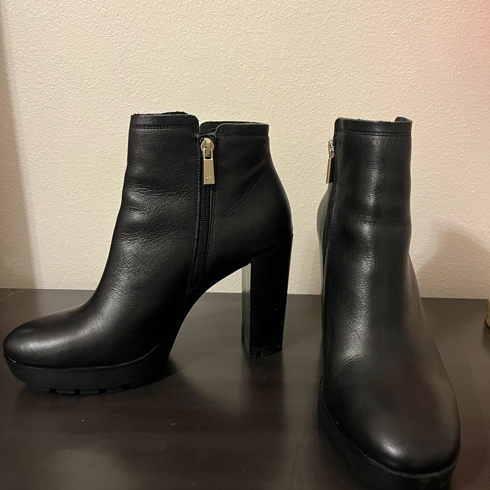 Kenneth Cole New York Black Ankle Boots
